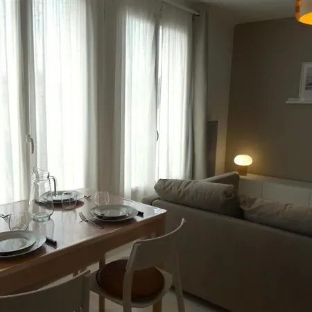 Moderne 2 Ch. - Proche - Box Wifi - Confort - Fr-1-323-280