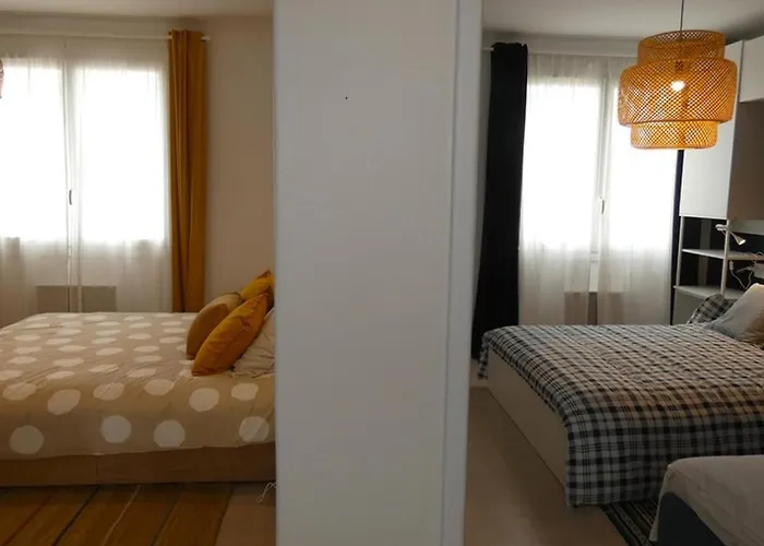 Superbe Moderne Avec Wifi, Proche Et Commerces - Fr-1-323-280 *